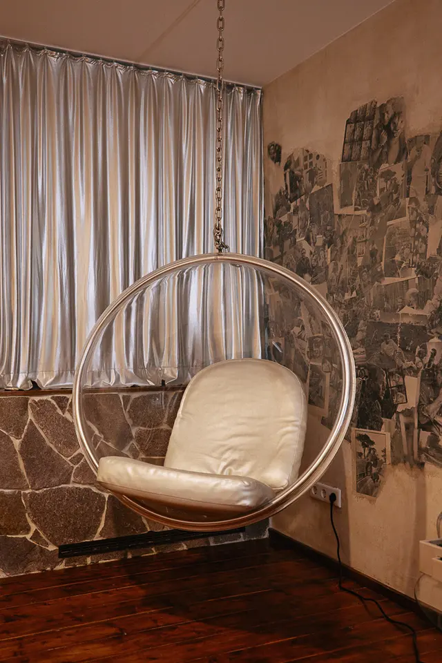 Andreas Ganther - Steve Mc Queen Room — room at 18Arts Hotel, Köln — photo 2 of 5