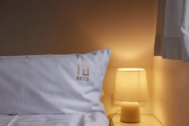 Bettina Gruber - Reading Room — room at 18Arts Hotel, Köln — photo 5 of 6