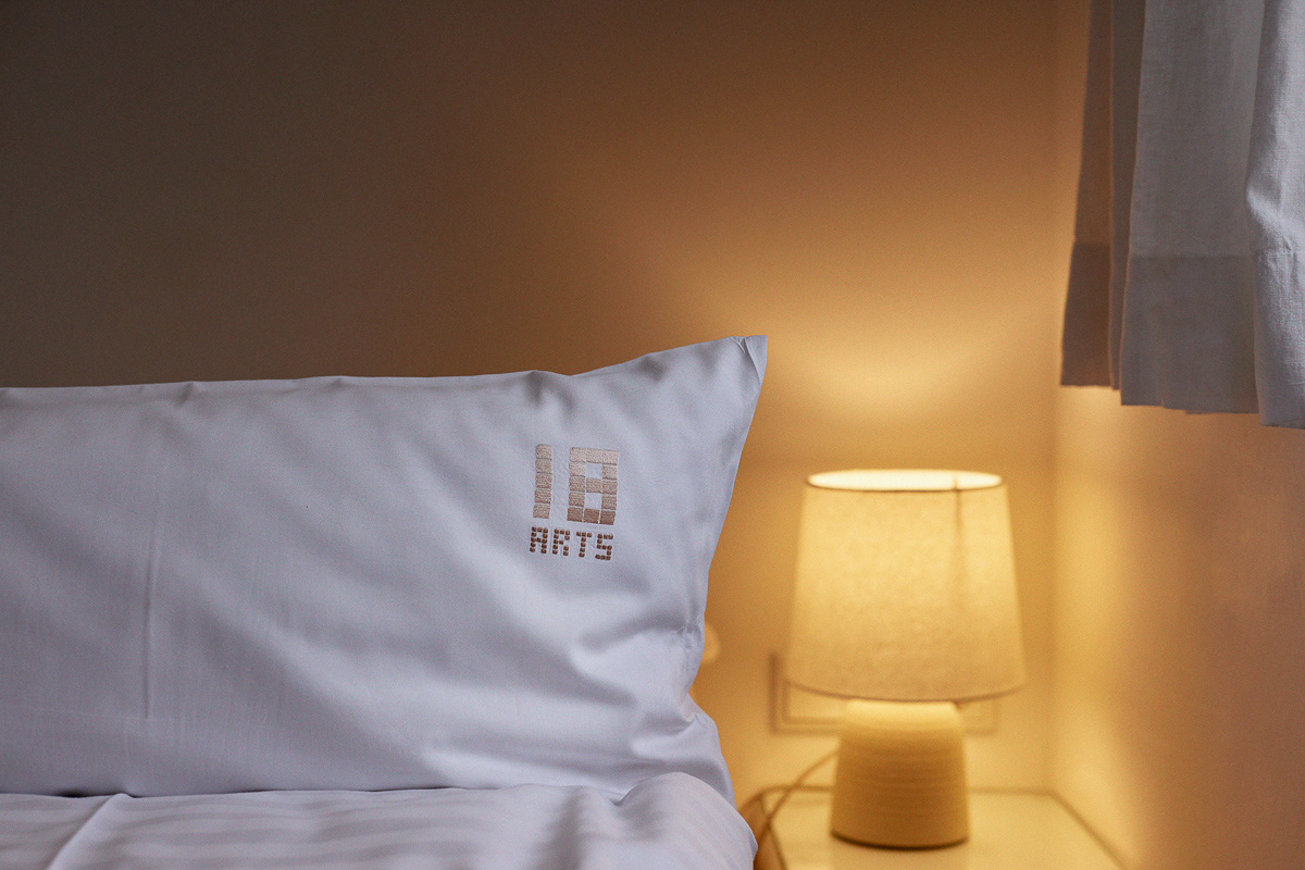 Bettina Gruber - Reading Room — 18Arts Hotel, Köln (5/6)