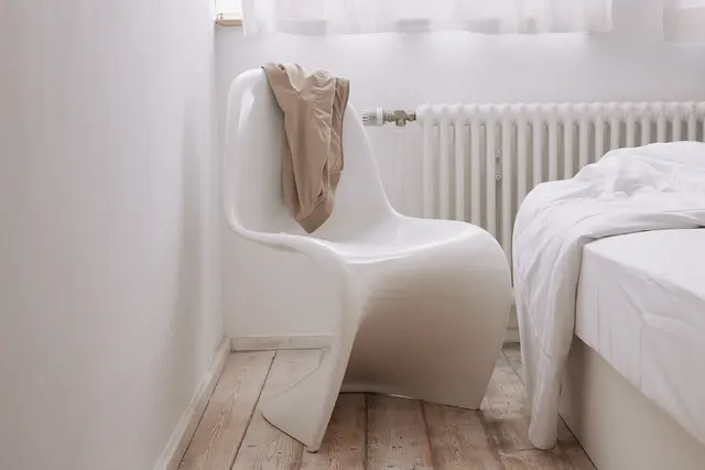 Britta Bergner - Pillow fight — room at 18Arts Hotel, Köln — photo 4 of 6