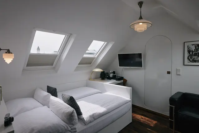 Gundolf Bruchhaus - Eremitage — room at 18Arts Hotel, Köln — photo 3 of 5