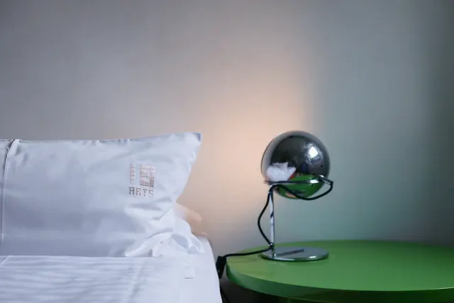 Ira Scott Bartell  - Room Machine — room at 18Arts Hotel, Köln — photo 2 of 5