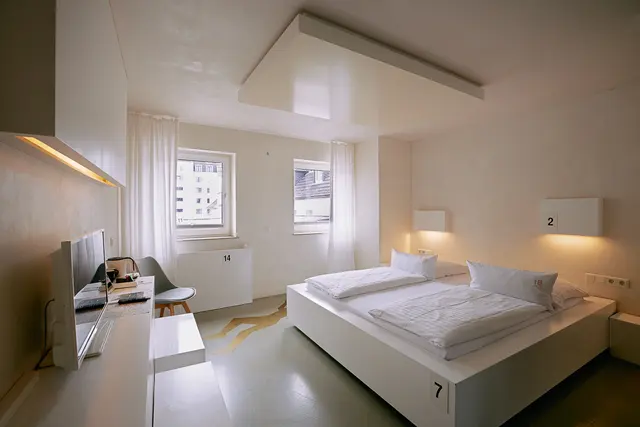 Stefan Schönberg - Crime Scene Room – 18Arts Hotel