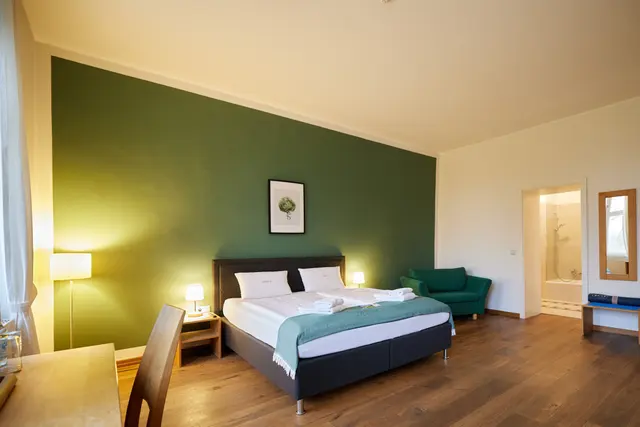 deluxe room | castle | main building – ahead burghotel
