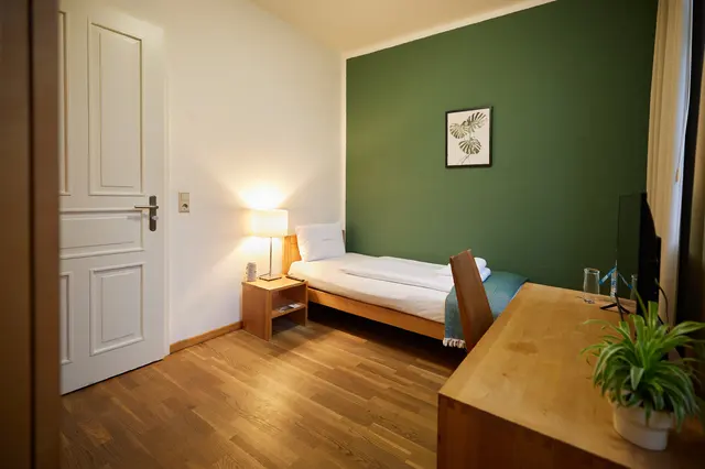 eco room | single and double next to each other  — room at ahead burghotel, Lenzen/Elbe — photo 3 of 4