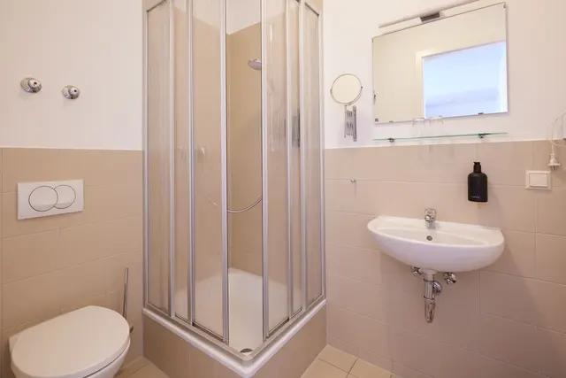 eco room | single and double next to each other  — room at ahead burghotel, Lenzen/Elbe — photo 4 of 4