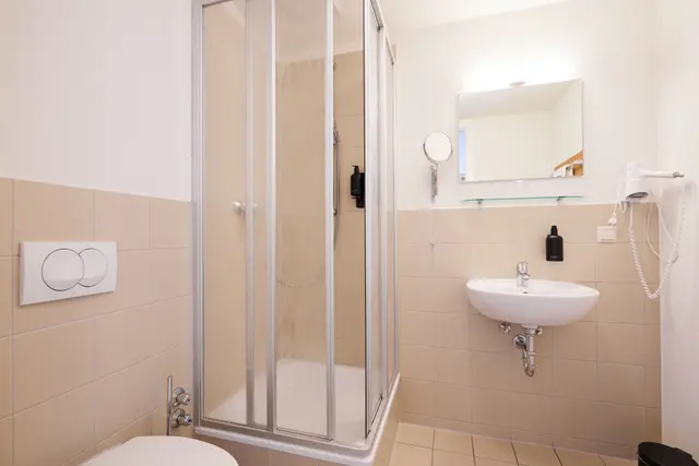 eco single room | top floor — room at ahead burghotel, Lenzen/Elbe — photo 4 of 4