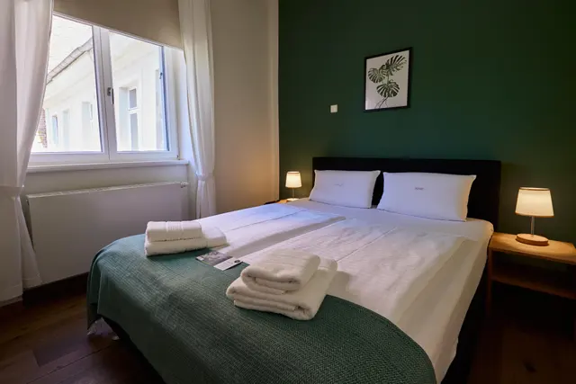 family and friends | sofa bed in separate room — room at ahead burghotel, Lenzen/Elbe — photo 2 of 4