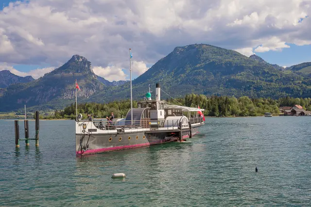 Studio S/M | Lakefront West — Arndts Bootshaus, St Wolfgang (9/10)