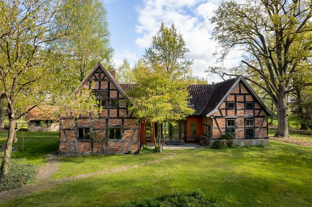 Country House | Luxurious fireplace oasis – Biohotel WildLand