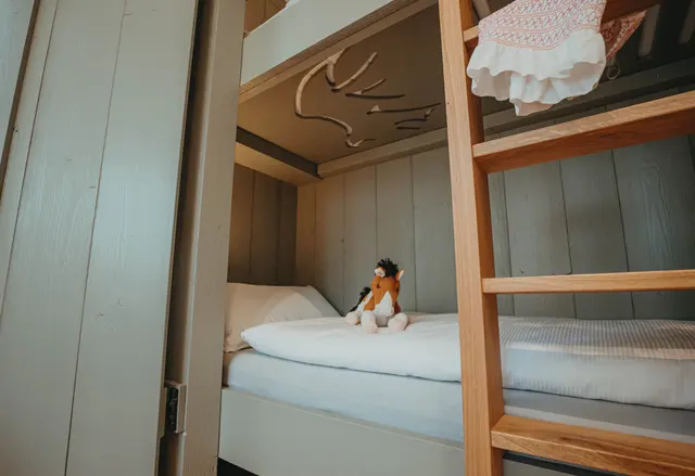 Family Room with bathtub 1. Floor  — Biohotel WildLand, Wietze (4/9)