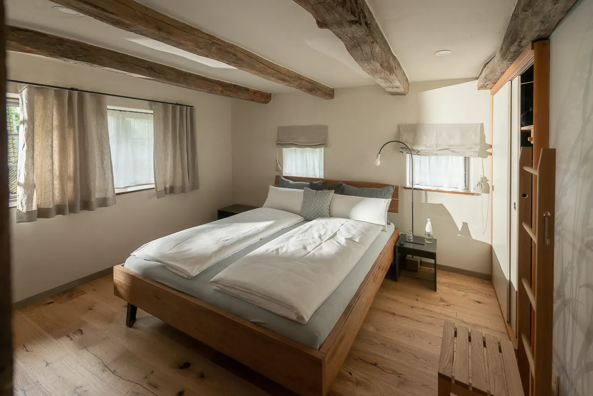 Historic double with spacious bathroom – Biohotel WildLand