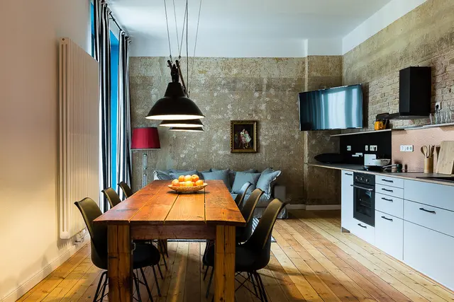 2-bedroom deluxe apartment with balcony – Brilliant Apartments 