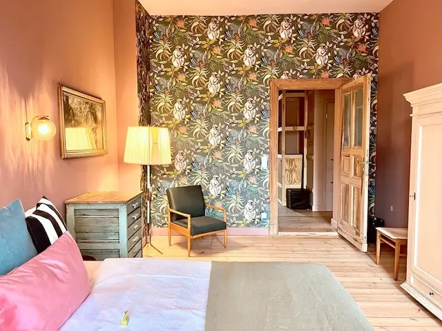 2 bedroom superior apartment with balcony – Brilliant Apartments 