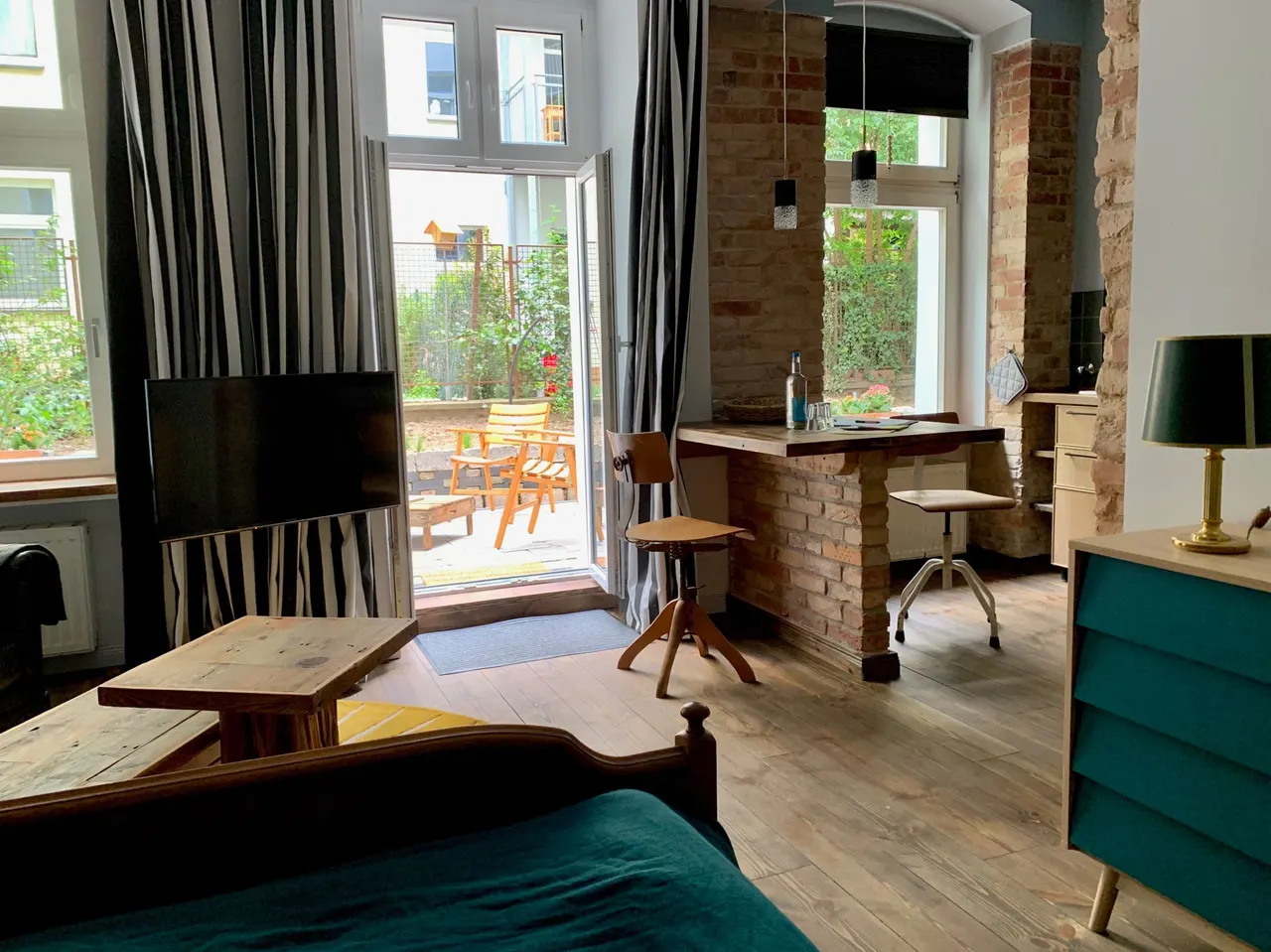 Studio with terrace – Brilliant Apartments  Berlin