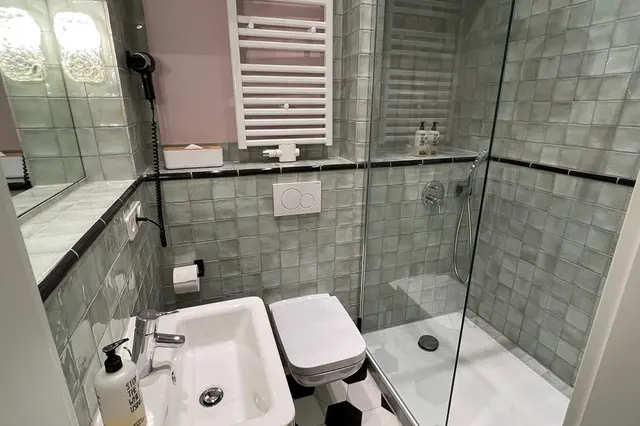 Superior Apartment | 2 Bedroom | Balcony on high floor — apartment at Brilliant Apartments , Berlin — photo 6 of 7