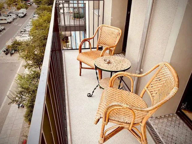 Superior Apartment | 2 Bedroom | Balcony with garden view — apartment at Brilliant Apartments , Berlin — photo 3 of 4