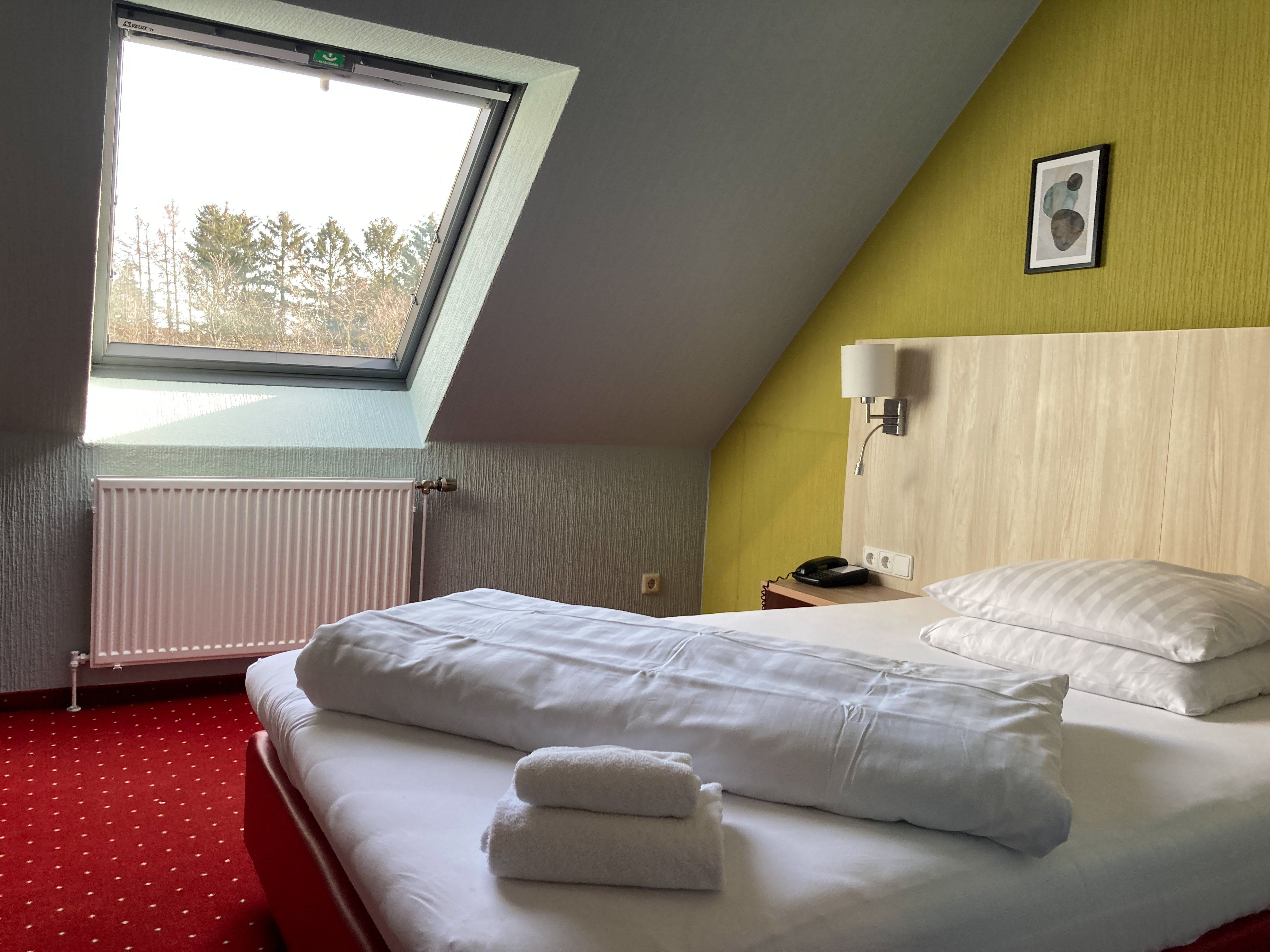 Classic | Attic with French Bed – City Hotel Meckenheim