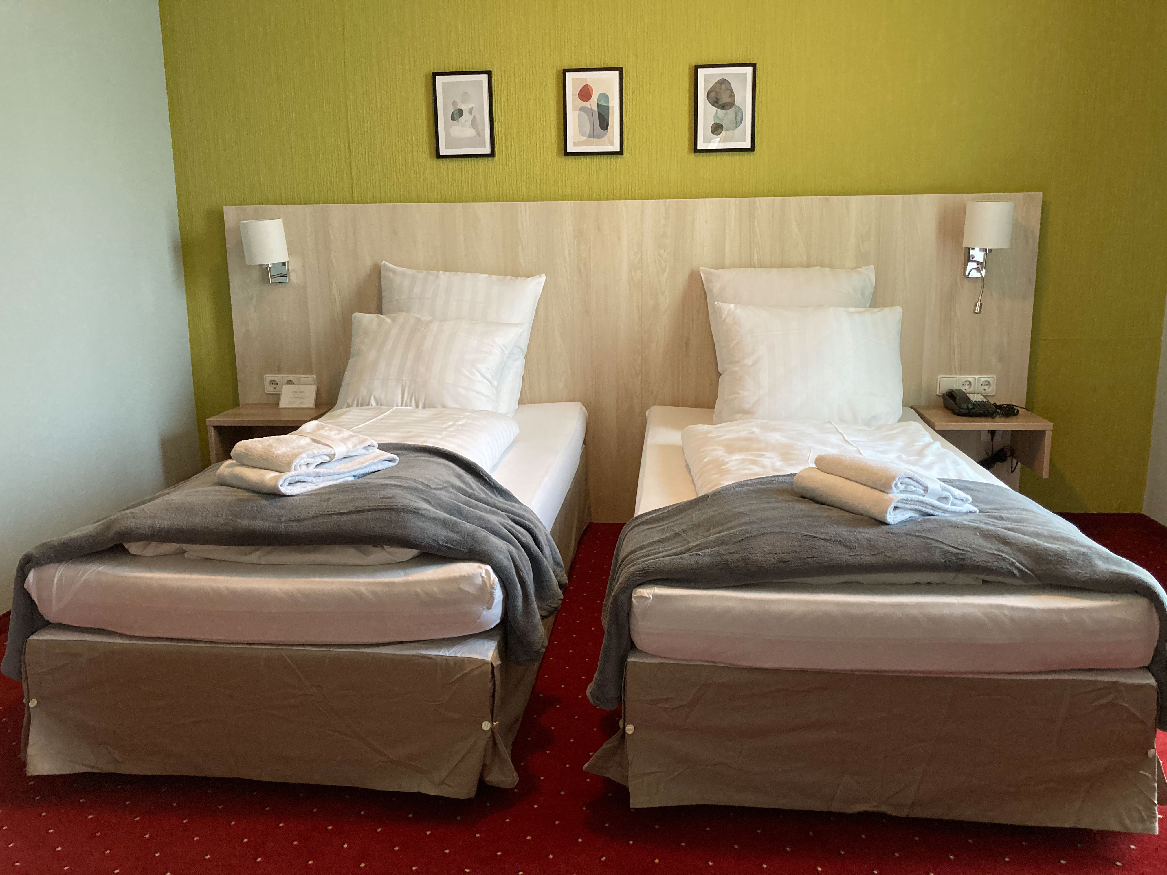 Classic | Separate Working Space  — room at City Hotel Meckenheim, Meckenheim — photo 2 of 4