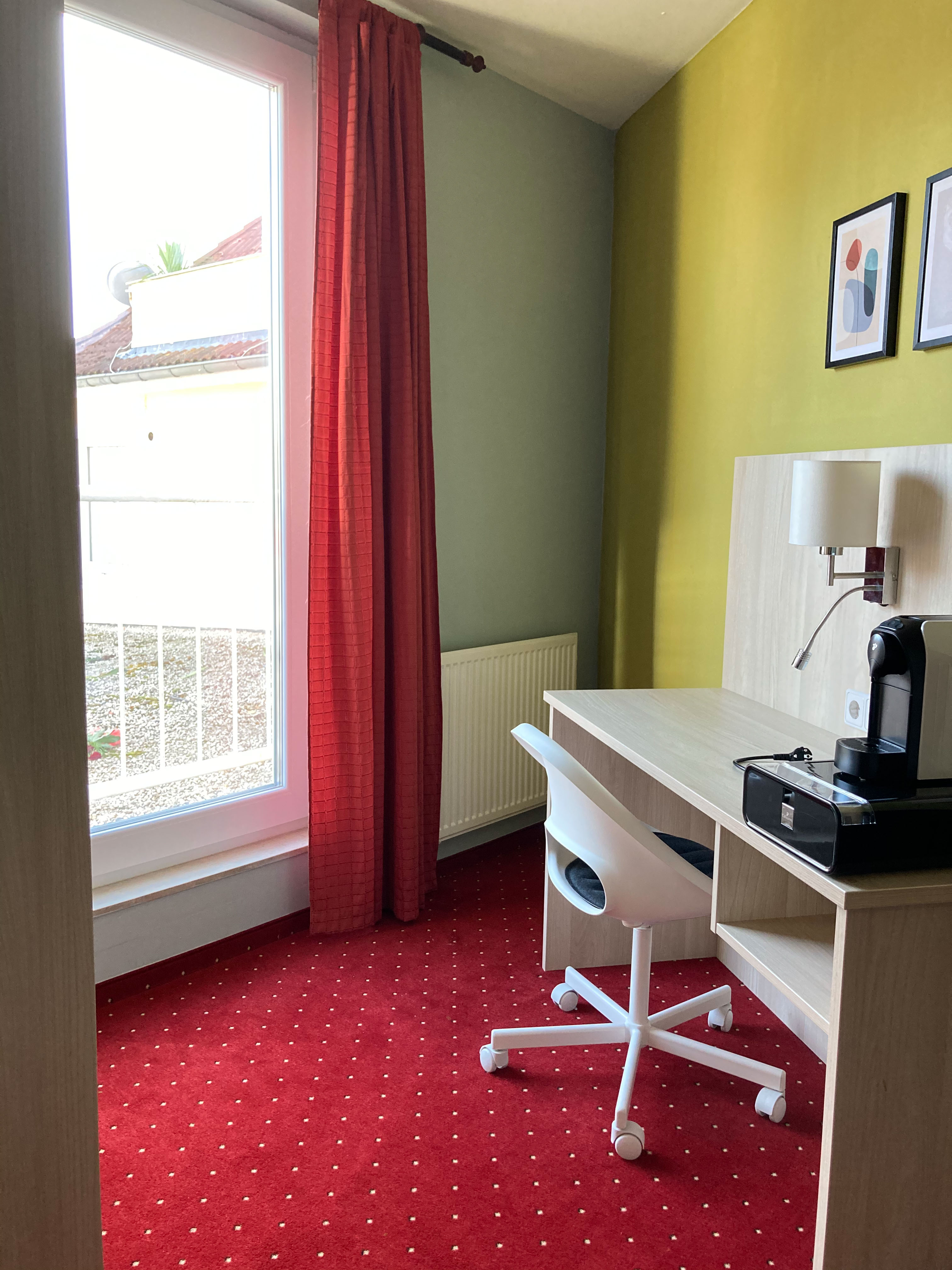 Classic | Separate Working Space  — room at City Hotel Meckenheim, Meckenheim — photo 4 of 4