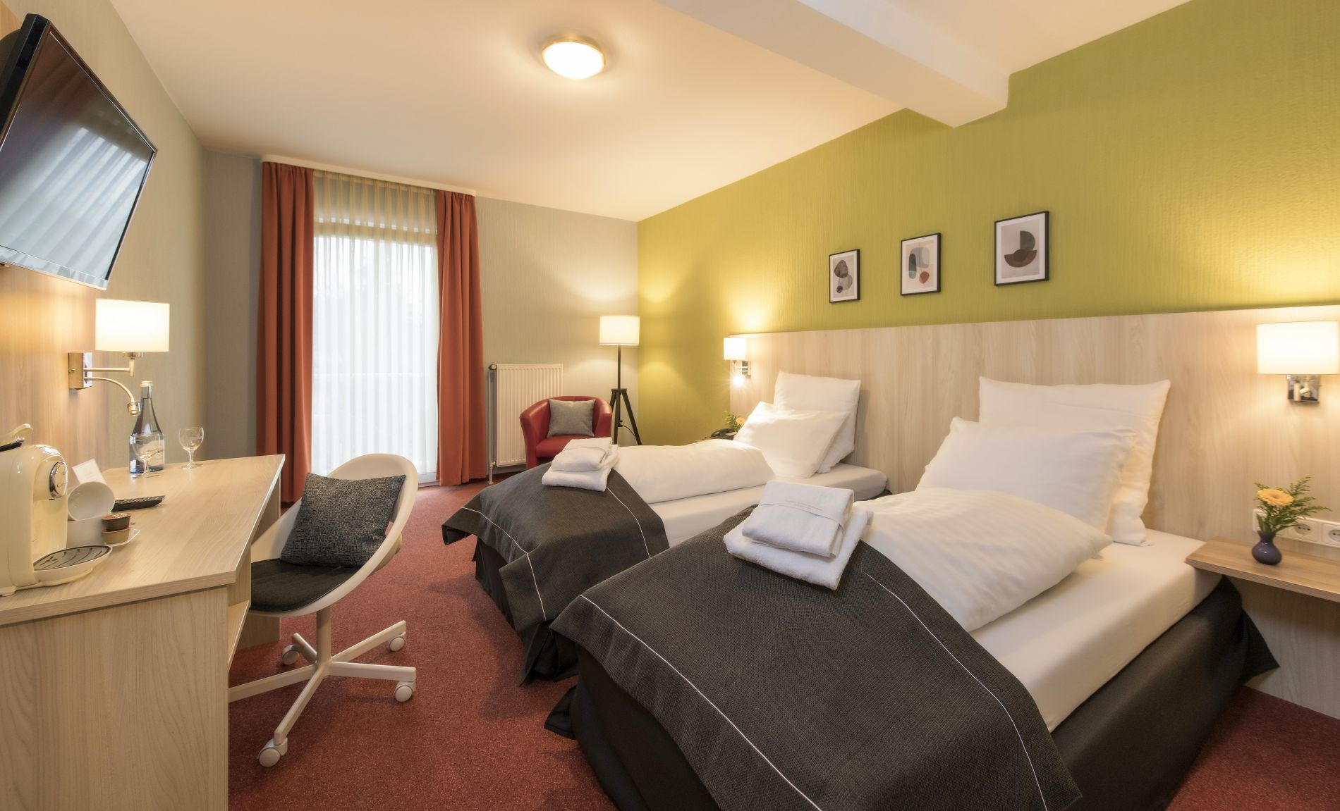 Classic | Twin Beds in Main Building – City Hotel Meckenheim