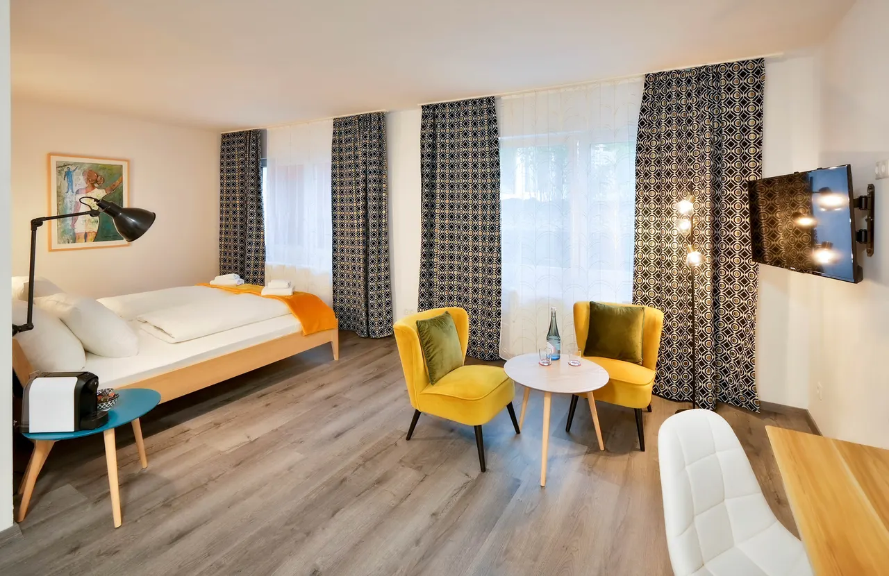 Modern double room – City Hotel Meckenheim