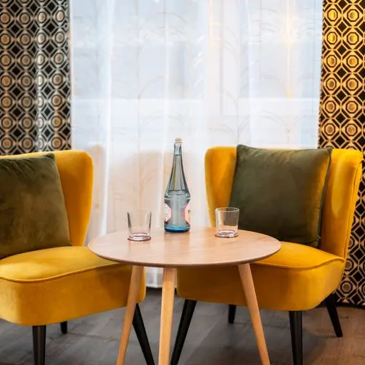Modern | Ground Floor and Back Facing — City Hotel Meckenheim, Meckenheim (4/8)