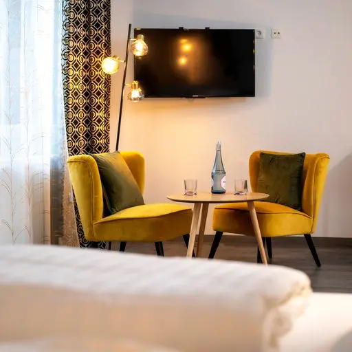 Modern | Ground Floor and Back Facing — City Hotel Meckenheim, Meckenheim (6/8)