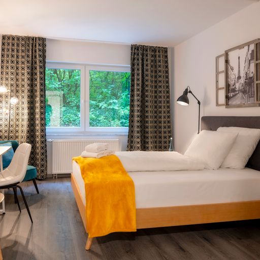 Modern | Ruhig mit Blick ins Grüne – City Hotel Meckenheim