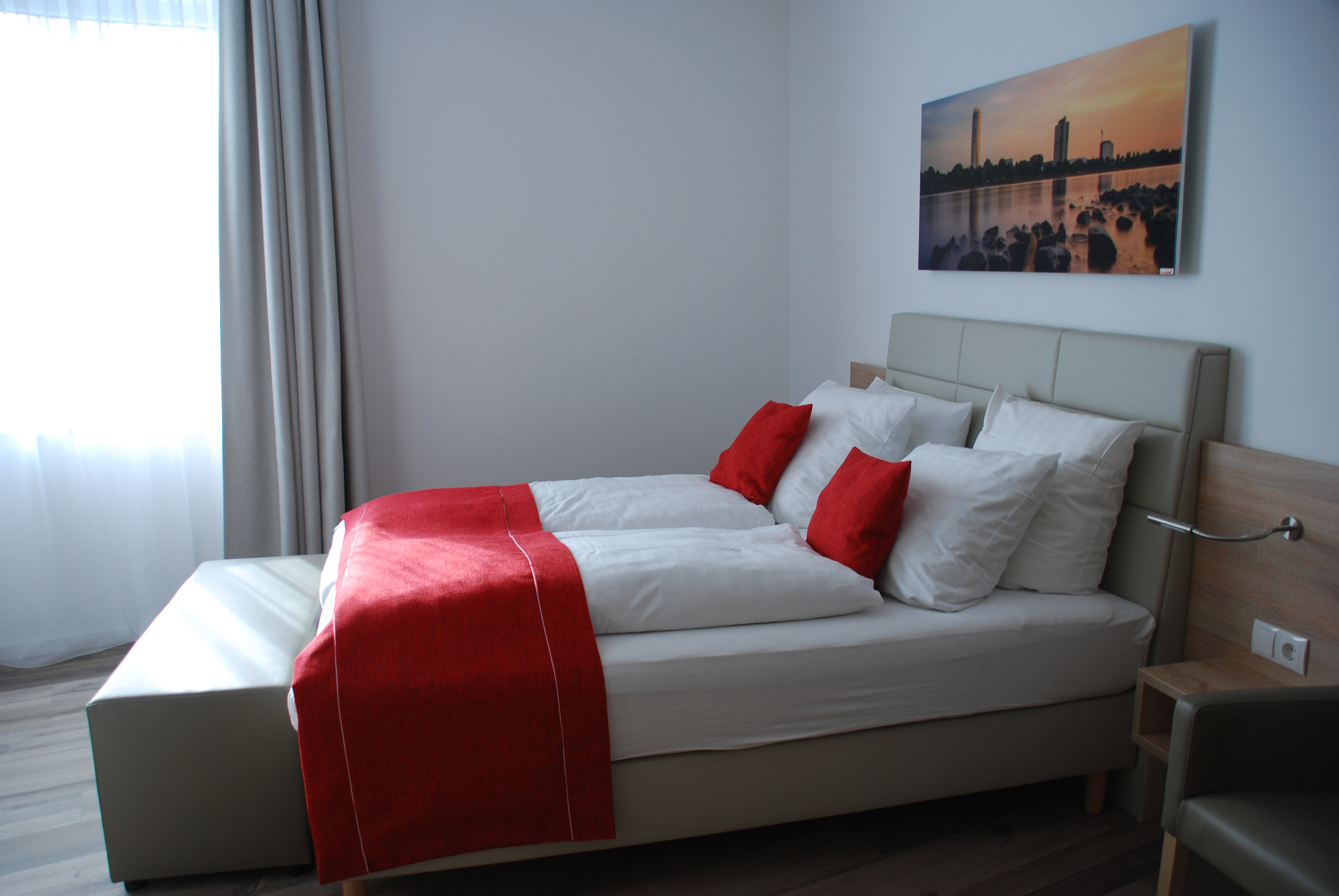 Superior | Guest House and Extra Quiet  — room at City Hotel Meckenheim, Meckenheim — photo 2 of 4