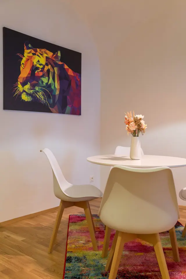 1 Bedroom | Naschmarkt | City view — accommodation at Cityswap Austria GmbH, Vienna — photo 12 of 16