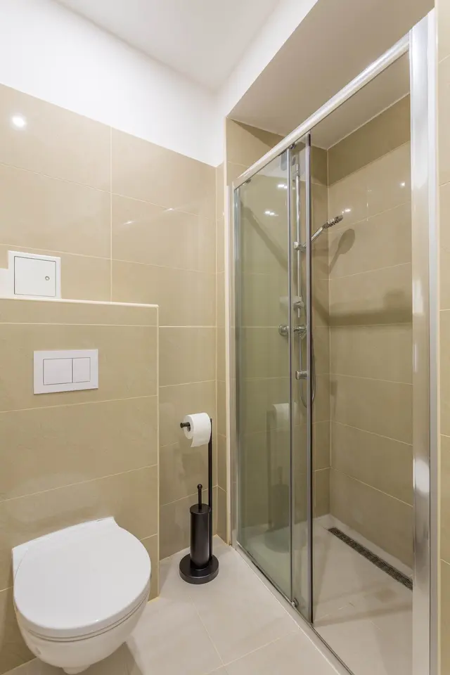 1 Bedroom | Naschmarkt | City view — accommodation at Cityswap Austria GmbH, Vienna — photo 9 of 16
