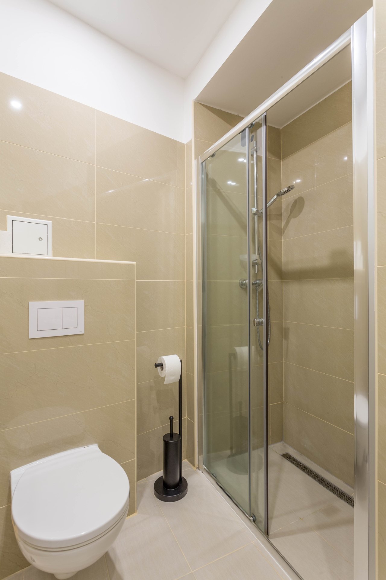 1 Bedroom | Naschmarkt | City view — accommodation at Cityswap Austria GmbH, Vienna — photo 9 of 16