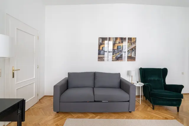 1 Bedroom | Old Town | Garden view | Apt 3A — accommodation at Cityswap Austria GmbH, Vienna — photo 2 of 7