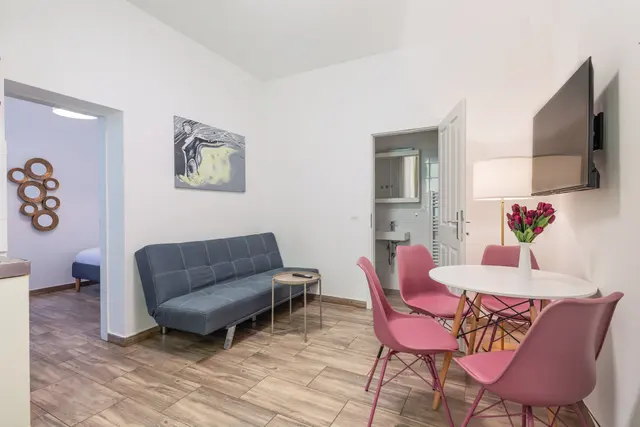 1 Bedroom | Prater Area | Garden view | Apt 5 — accommodation at Cityswap Austria GmbH, Vienna — photo 16 of 18
