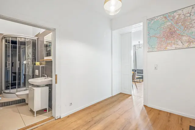 1 Bedroom | University | City view — accommodation at Cityswap Austria GmbH, Vienna — photo 11 of 28