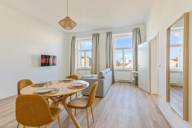 1 Bedroom | Vienna Center | City view — accommodation at Cityswap Austria GmbH, Vienna — photo 2 of 28