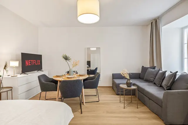 1 Bedroom | Vienna Center | Garden view — accommodation at Cityswap Austria GmbH, Vienna — photo 2 of 10