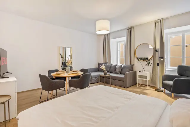 1 Bedroom | Vienna Center | Garden view — accommodation at Cityswap Austria GmbH, Vienna — photo 3 of 10