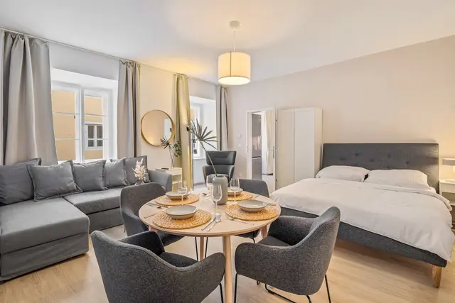 1 Bedroom | Vienna Center | Garden view — accommodation at Cityswap Austria GmbH, Vienna — photo 5 of 10