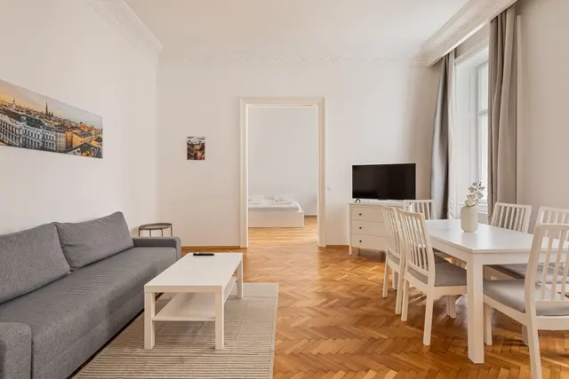 2 Bedroom | Naschmarkt | Garden view | Low Floor — accommodation at Cityswap Austria GmbH, Vienna — photo 4 of 15