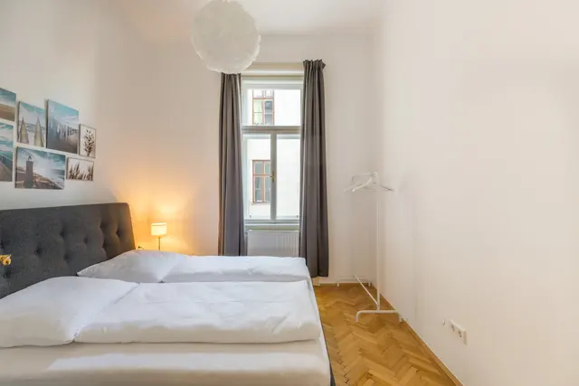 2 Bedroom | Naschmarkt | Garden view | Middle Floor — accommodation at Cityswap Austria GmbH, Vienna — photo 3 of 10