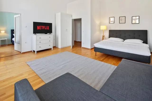 3 Bedroom | Vienna Center | Middle Floor — accommodation at Cityswap Austria GmbH, Vienna — photo 3 of 19