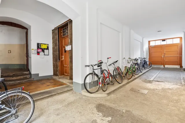 3 Bedroom | Vienna Center | Middle Floor — accommodation at Cityswap Austria GmbH, Vienna — photo 9 of 19