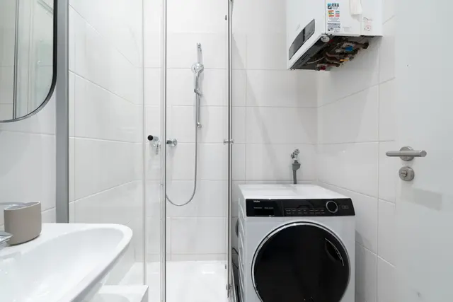 1 Bedroom | Naschmarkt | Low Floor — accommodation at Cityswap Austria GmbH, Vienna — photo 19 of 24