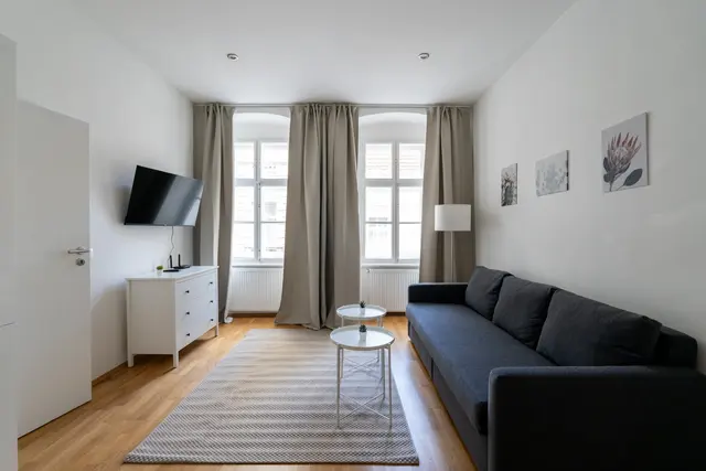 1 Bedroom | Naschmarkt | Low Floor — accommodation at Cityswap Austria GmbH, Vienna — photo 6 of 24