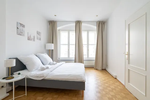 1 Bedroom | Old Town | City view | Middle Floor — accommodation at Cityswap Austria GmbH, Vienna — photo 8 of 10