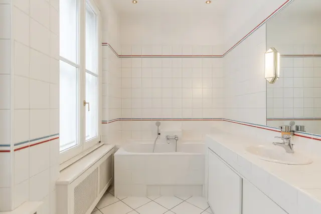1 Bedroom | Old Town | Garden view | Top 5 — accommodation at Cityswap Austria GmbH, Vienna — photo 4 of 9