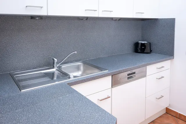 2 Bedroom | Naschmarkt | Middle Floor — accommodation at Cityswap Austria GmbH, Vienna — photo 15 of 23