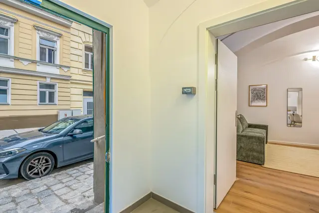 Studio | Naschmarkt | Air conditioning | Apt 38 — accommodation at Cityswap Austria GmbH, Vienna — photo 11 of 13